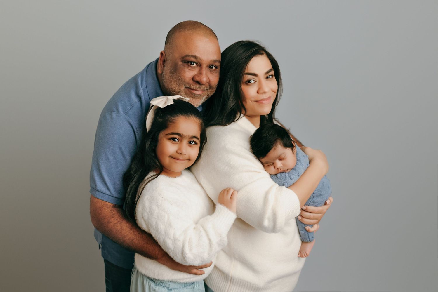 family photographer in victoria bc, maternity photograper in victoria bc, newborn photographer victoria bc, newborn photos nanaimo bc,
