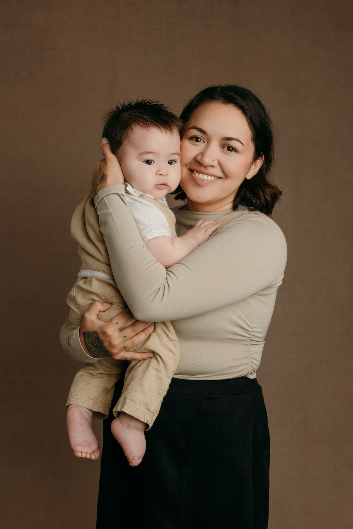 family photographer in victoria bc, children photograper in victoria bc, photographer victoria bc, yyj, victotria bc, milestone photoshoot,