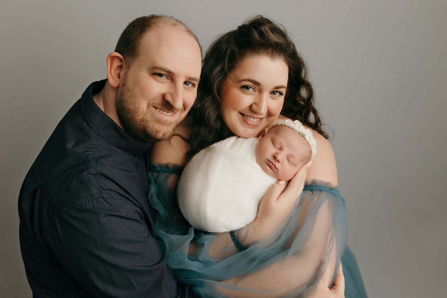 family photographer in victoria bc, maternity photograper in victoria bc, newborn photographer victoria bc, newborn photos nanaimo bc,