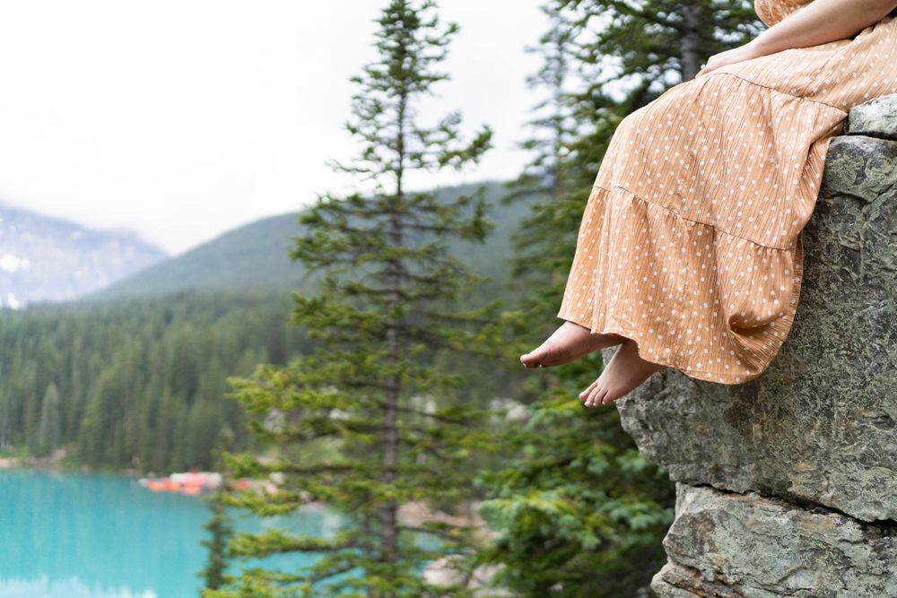 #morainelakeproposal #proposal #mountainproposal #mountainengagement #morainelakephotoshoot