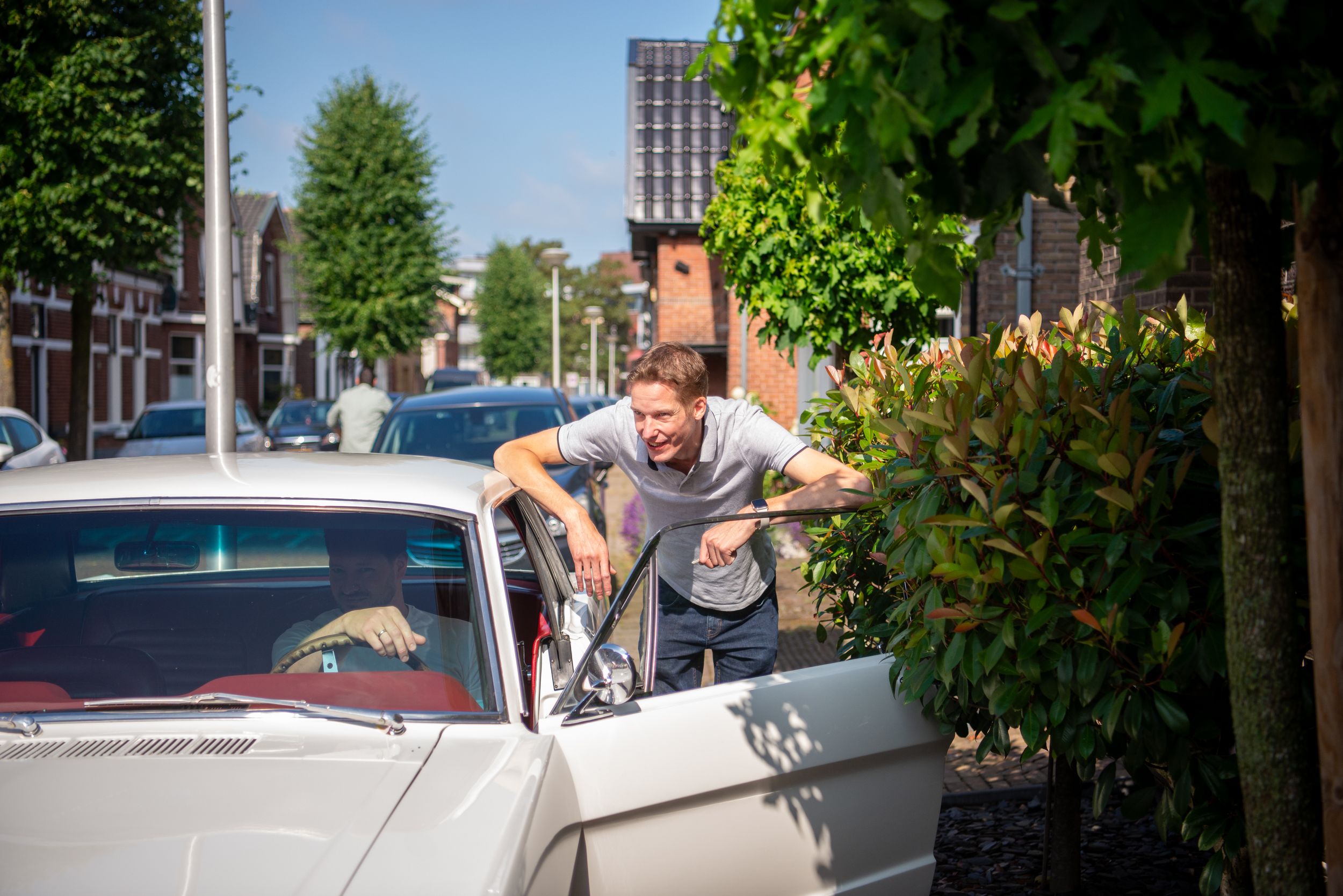 Fotoshoot Hengelo, trouwfotografie Enschede, gezinsfotograaf Almelo, zwarte achtergrond fotografie Twente