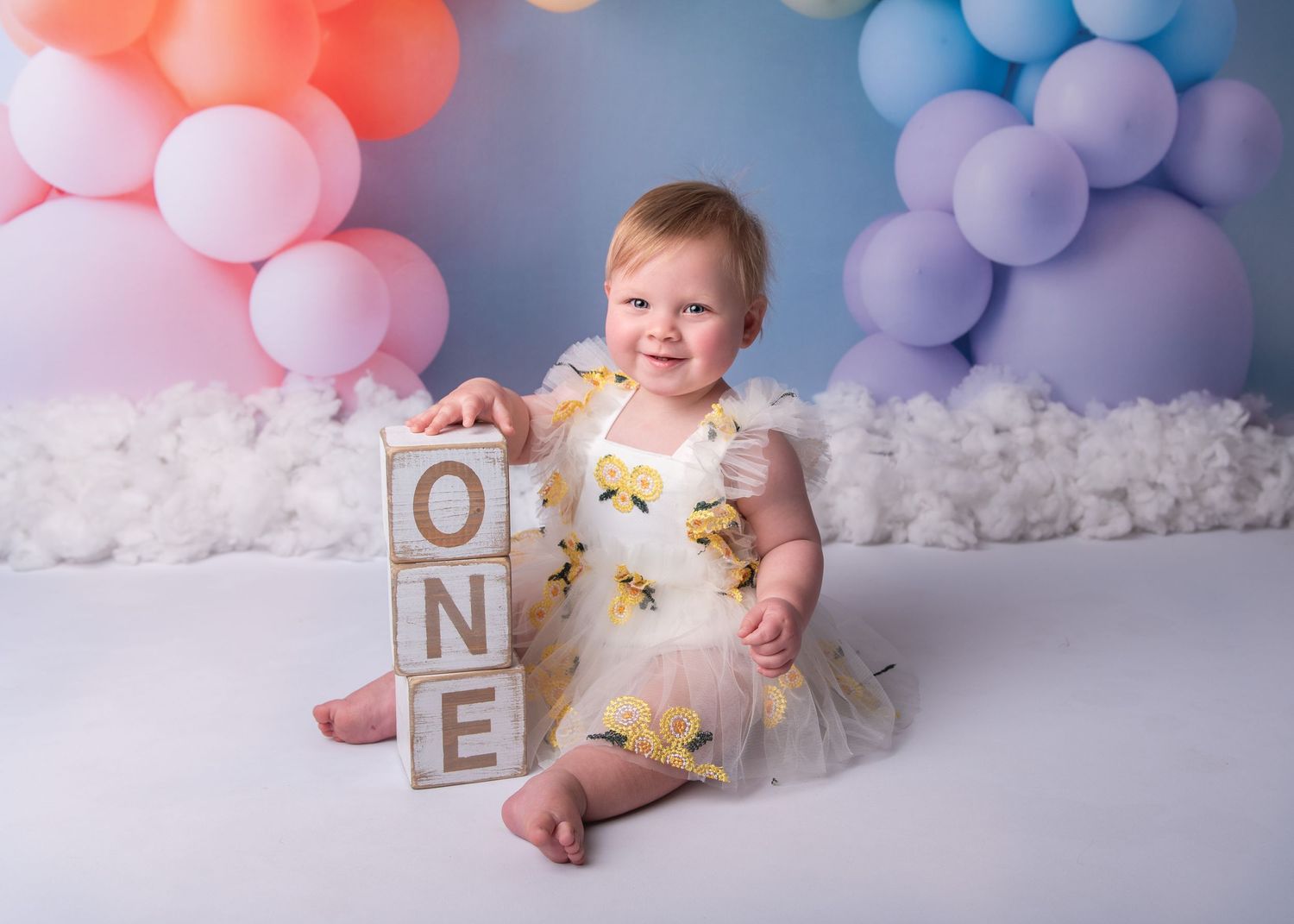 baby newborn bromsgrove Worcester cakesmash hand foot casting birmigham baby newborn pictures photos