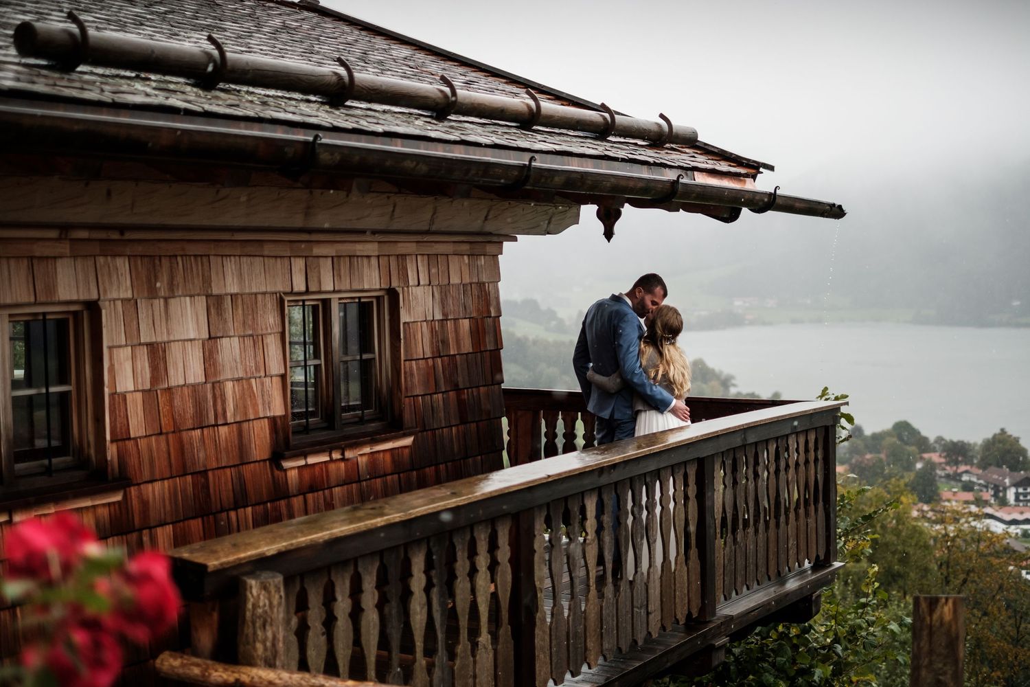 Alpenliebe am Schliersee: Eure Hochzeit vor bayerischer Traumkulisse. Authentische Fotos mit Bergpanorama und Stil. Fabio Marras Photography