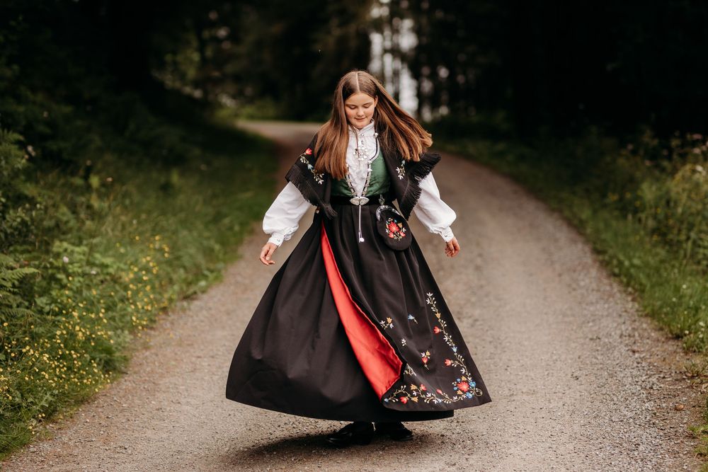 Konfirmantfotografering utendørs på Jæren