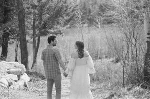 film couples photography in Northern California with romantic, candid moments and cinematic light