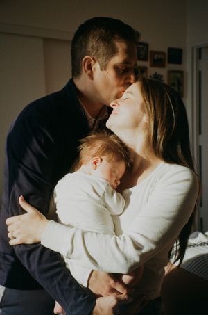 candid and documentary style film photographer capturing family, maternity, newborn, and couples. documenting love stories in Northern CA