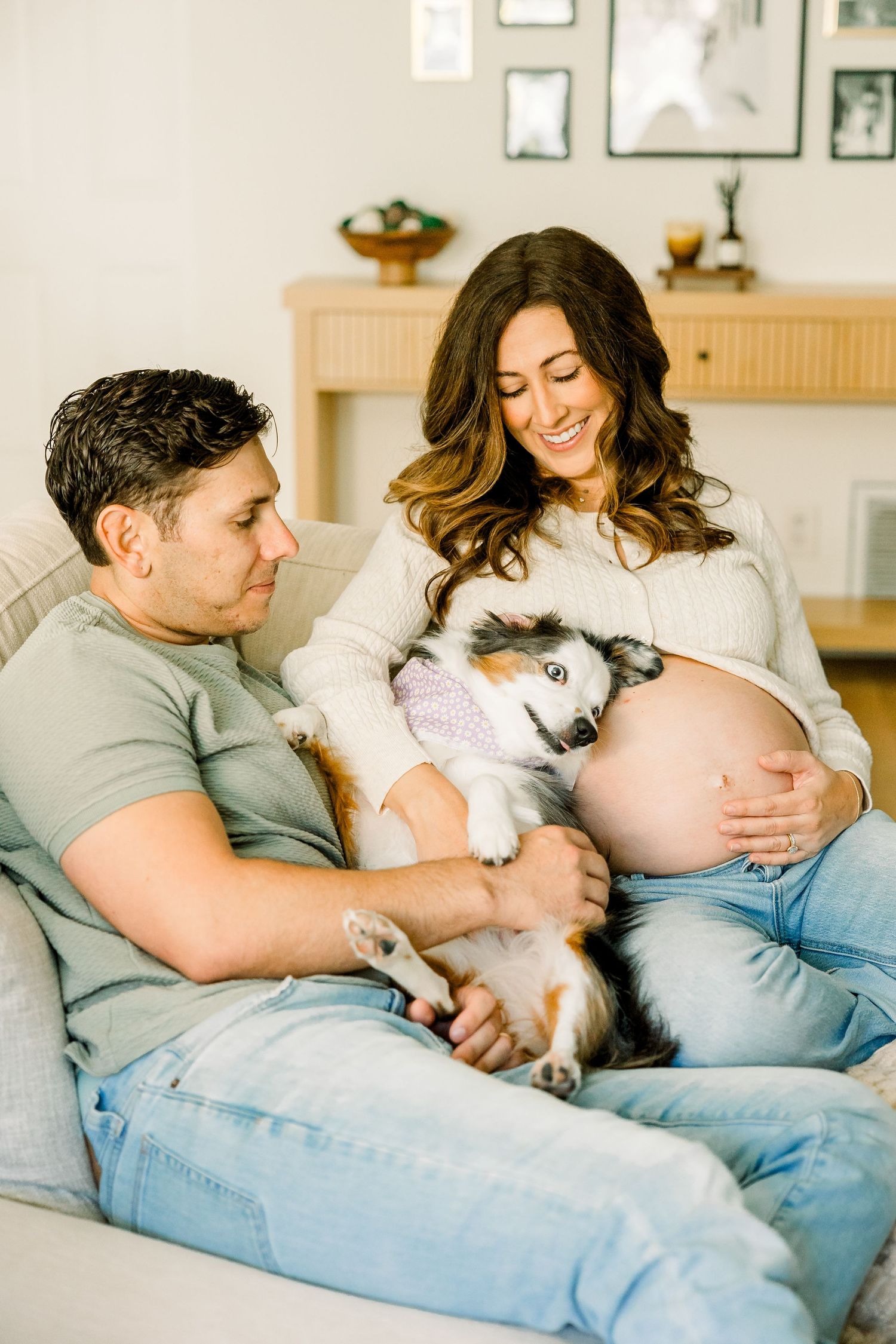 Motherhood. Maternity photo session in the bay area. Family Photographer in San Jose, CA. In-home maternity photoshoot
