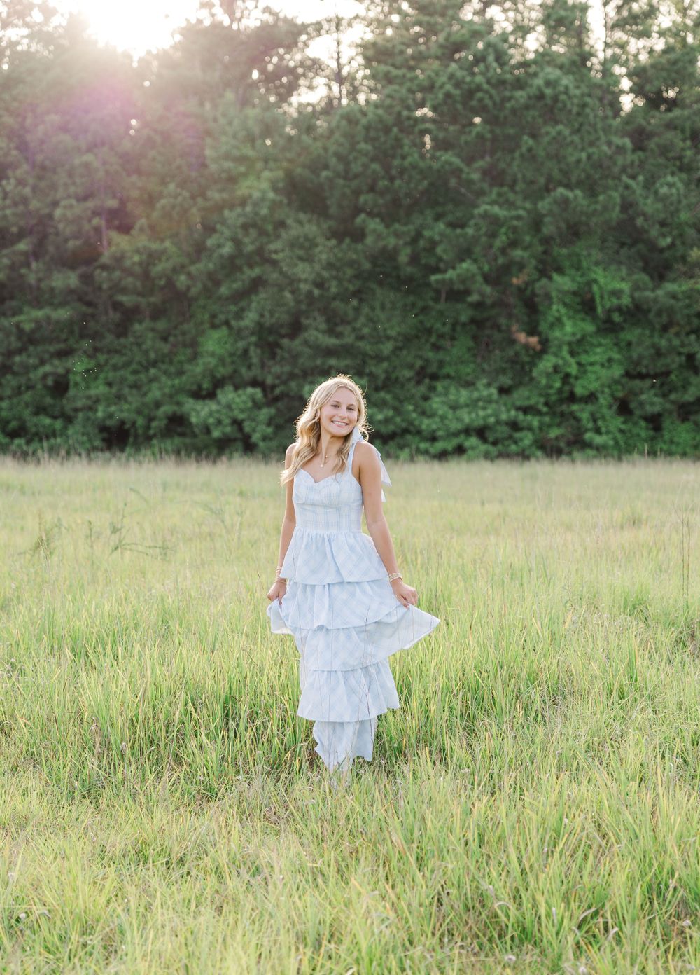 senior pictures, senior photographer near me, featured photographer, field photographer, alabama photographer, photo