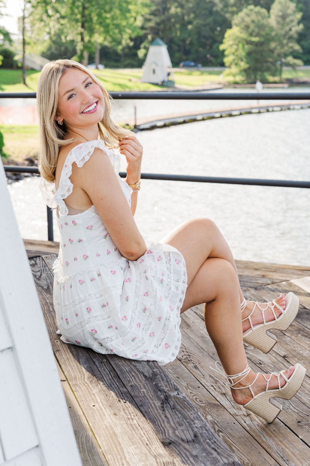 senior pictures, senior photographer near me, lake martin photographer, alabama photographer, senior photo shoot