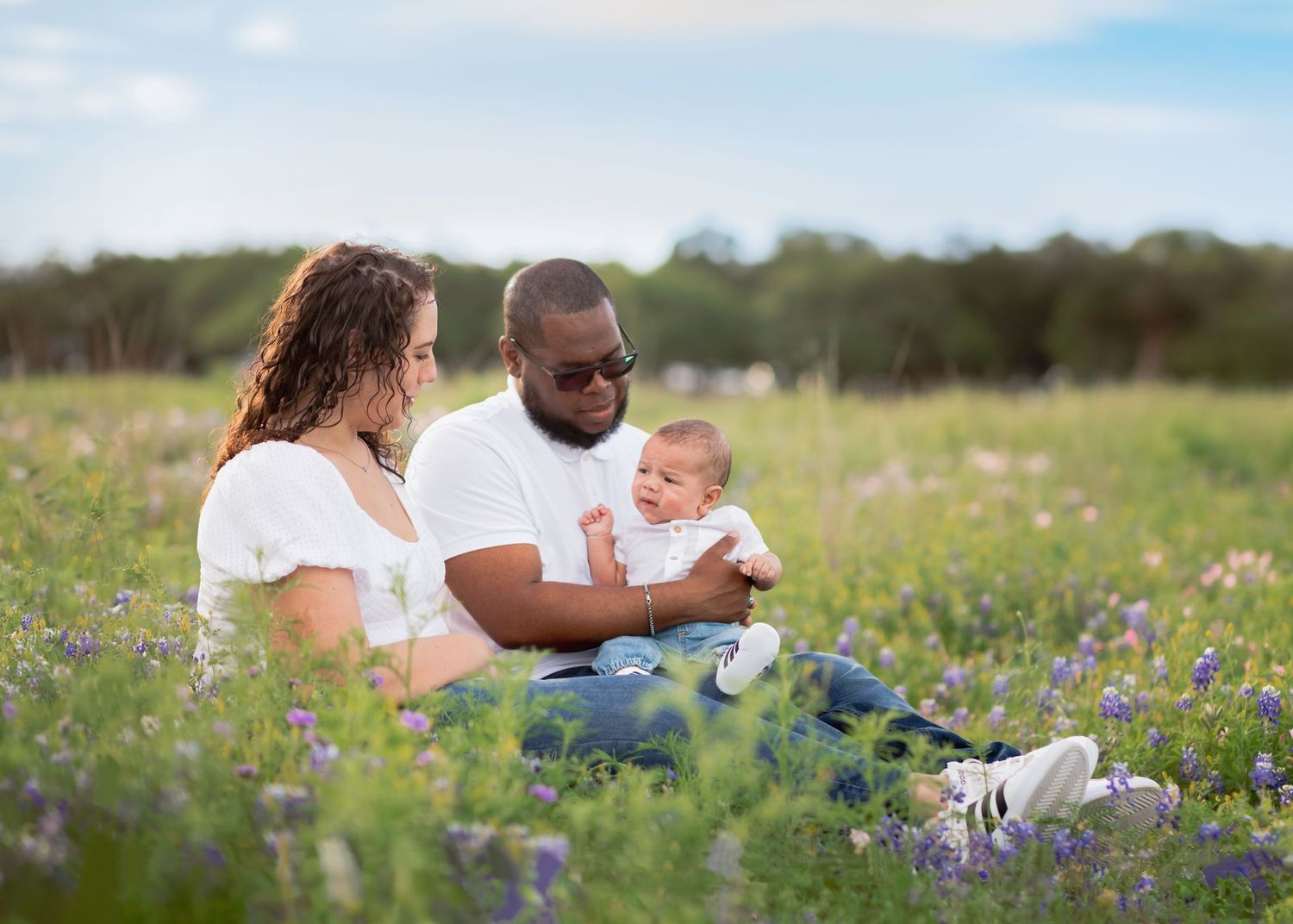 Bluebonnet Mini Session Austin Texas, mom dad and baby Brushy Creek Lake Park