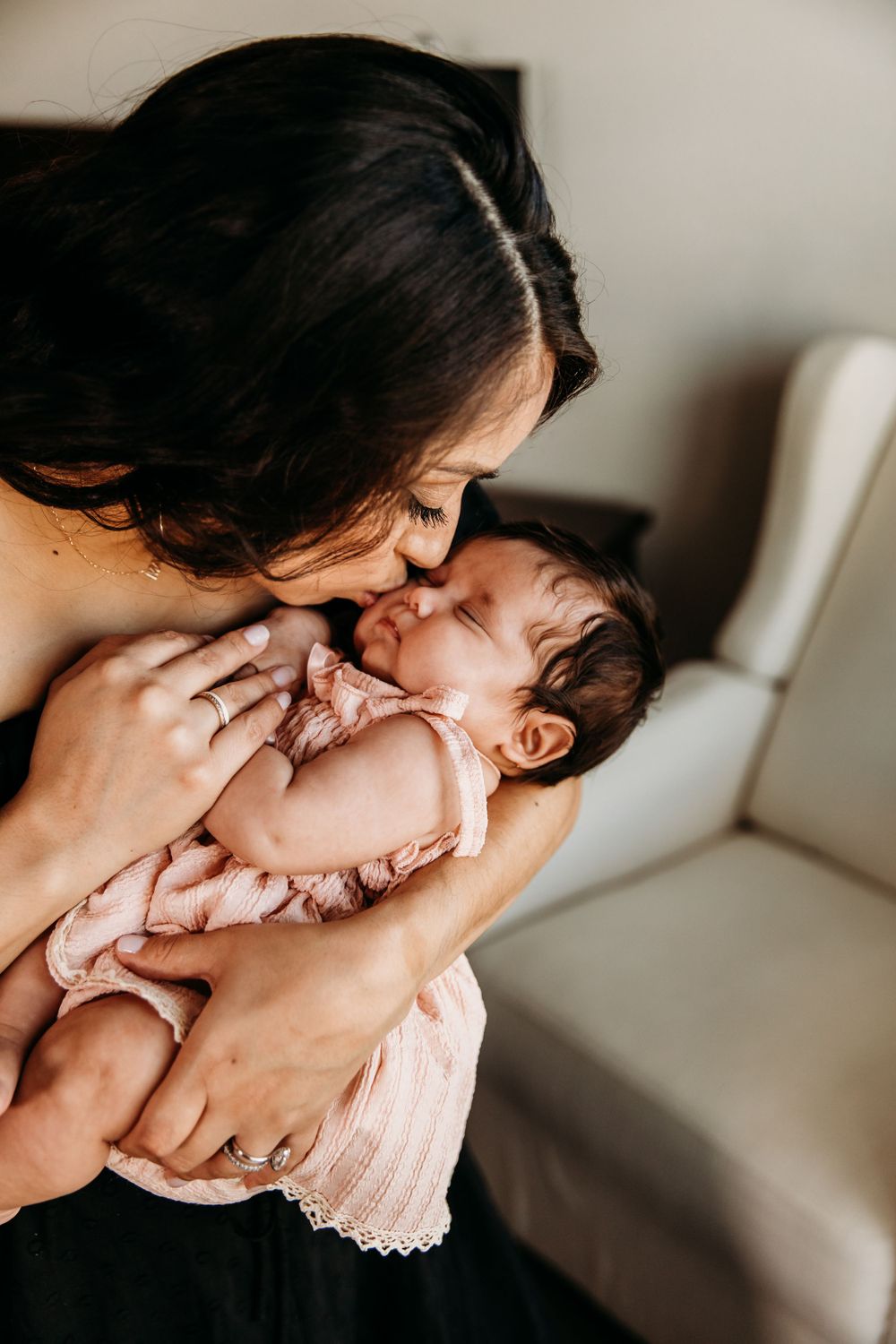 buda Texas in home newborn family pictures