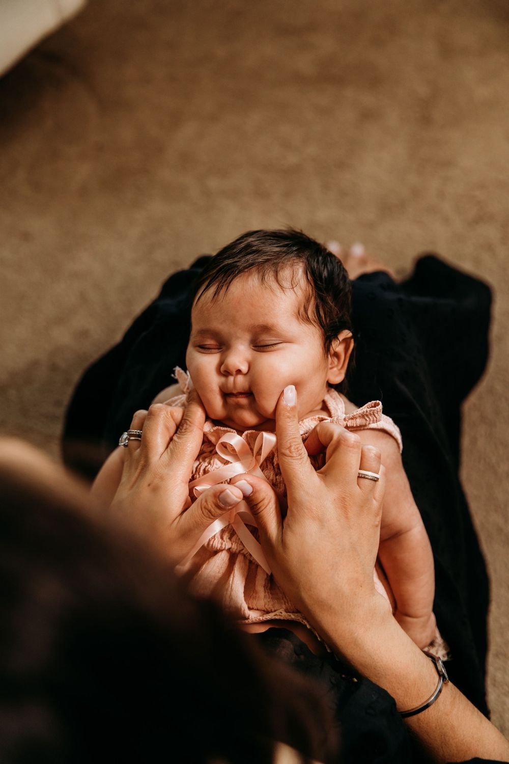 buda Texas in home newborn family pictures