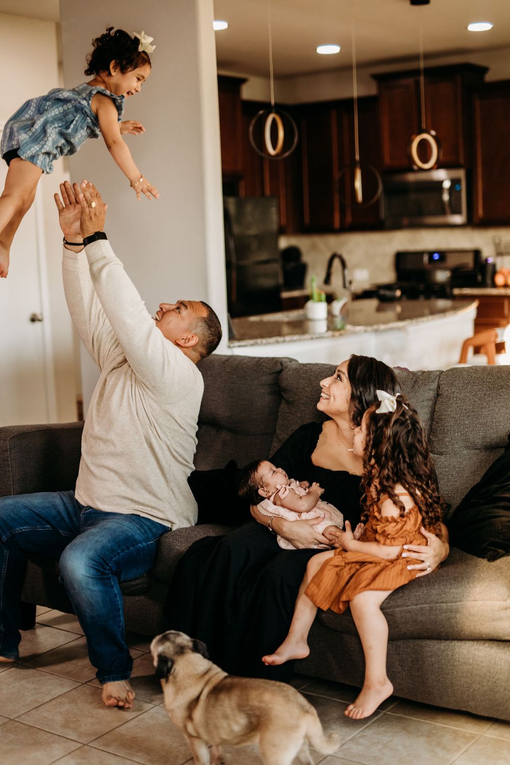 buda Texas in home newborn family pictures