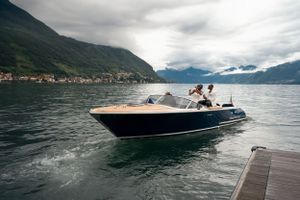Wedding in italy, Lake Como, Couple session