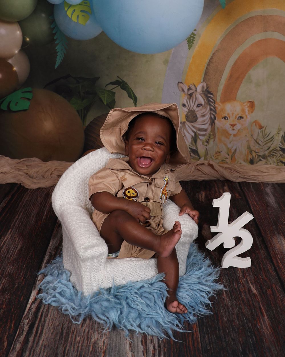 JACKSONVILLE, FLORIDA-ST. AUGUSTINE- STUDIO- MILESTONE-SITTER-SMASH CAKE SESSION- PHOTOGRAPHY