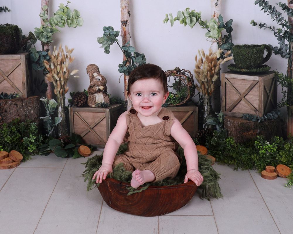 JACKSONVILLE, FLORIDA-ST. AUGUSTINE- STUDIO- MILESTONE-SITTER-SMASH CAKE SESSION- PHOTOGRAPHY