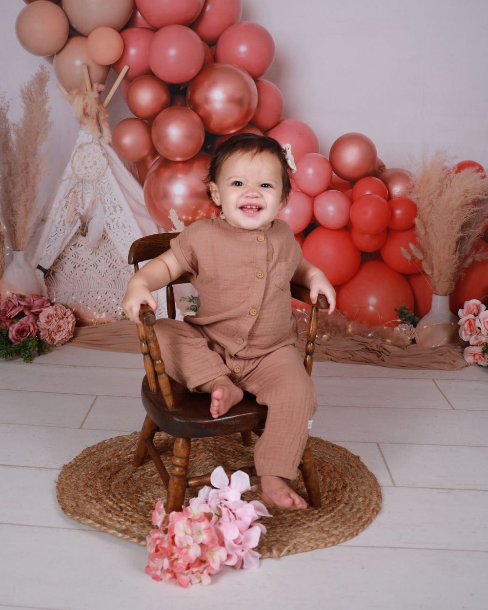 JACKSONVILLE, FLORIDA-ST. AUGUSTINE- STUDIO- MILESTONE-SITTER-SMASH CAKE SESSION- PHOTOGRAPHY