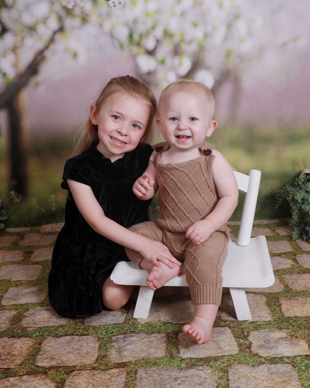 JACKSONVILLE, FLORIDA-ST. AUGUSTINE- STUDIO- MILESTONE-SITTER-SMASH CAKE SESSION- PHOTOGRAPHY