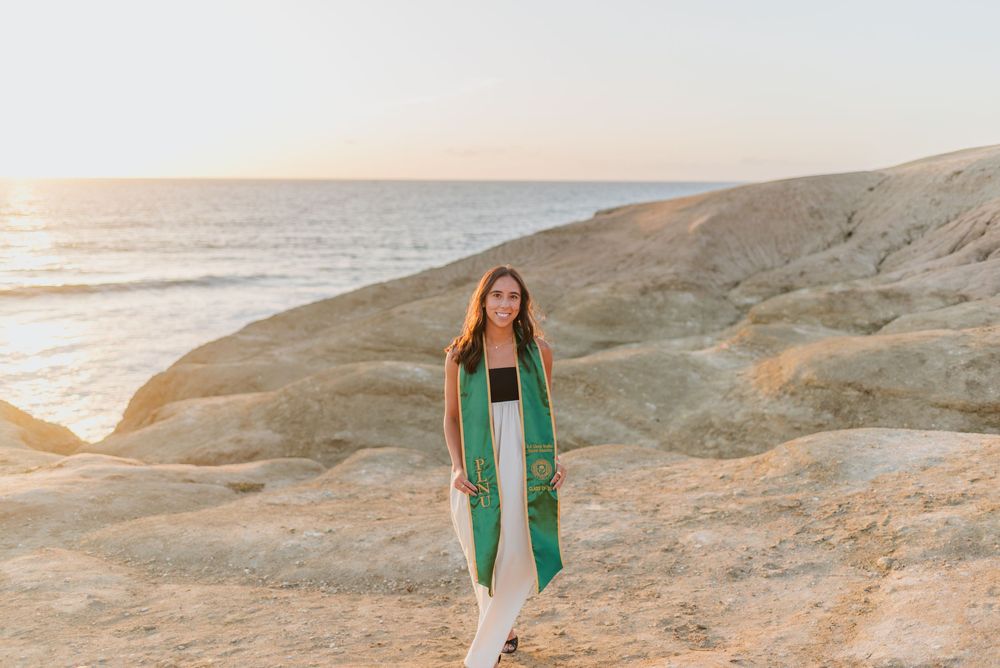 PLNU Point Loma Nazarene University, San Diego Graduation Photos, Grad Photos, Golden Graduates, Anna Romani Photography, Sunset Cliffs