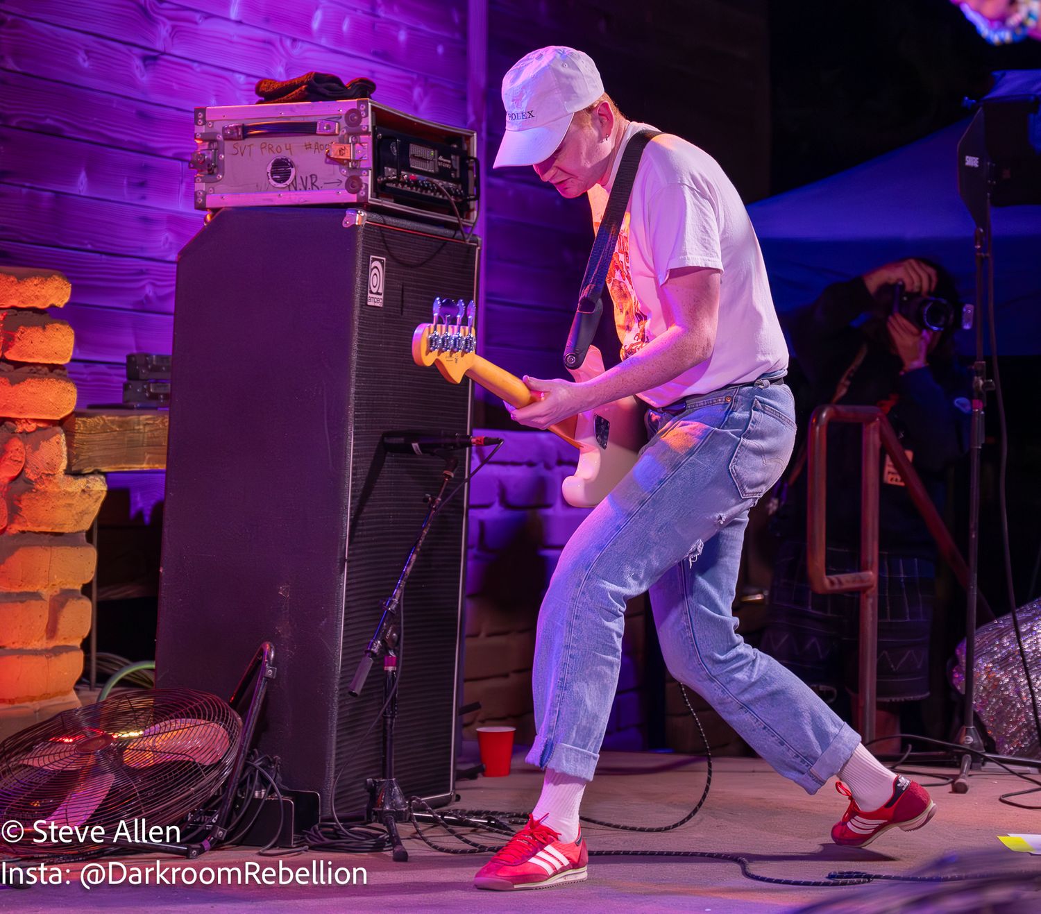 Amyl and the Sniffers at Pappy and Harriet's in Pioneertown