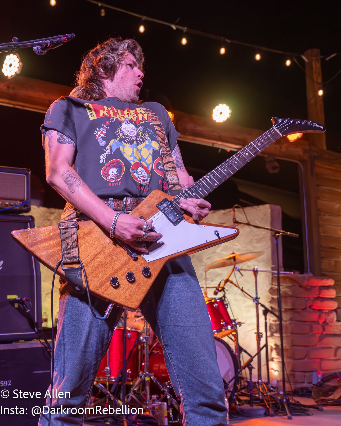 Amyl and the Sniffers at Pappy and Harriet's in Pioneertown