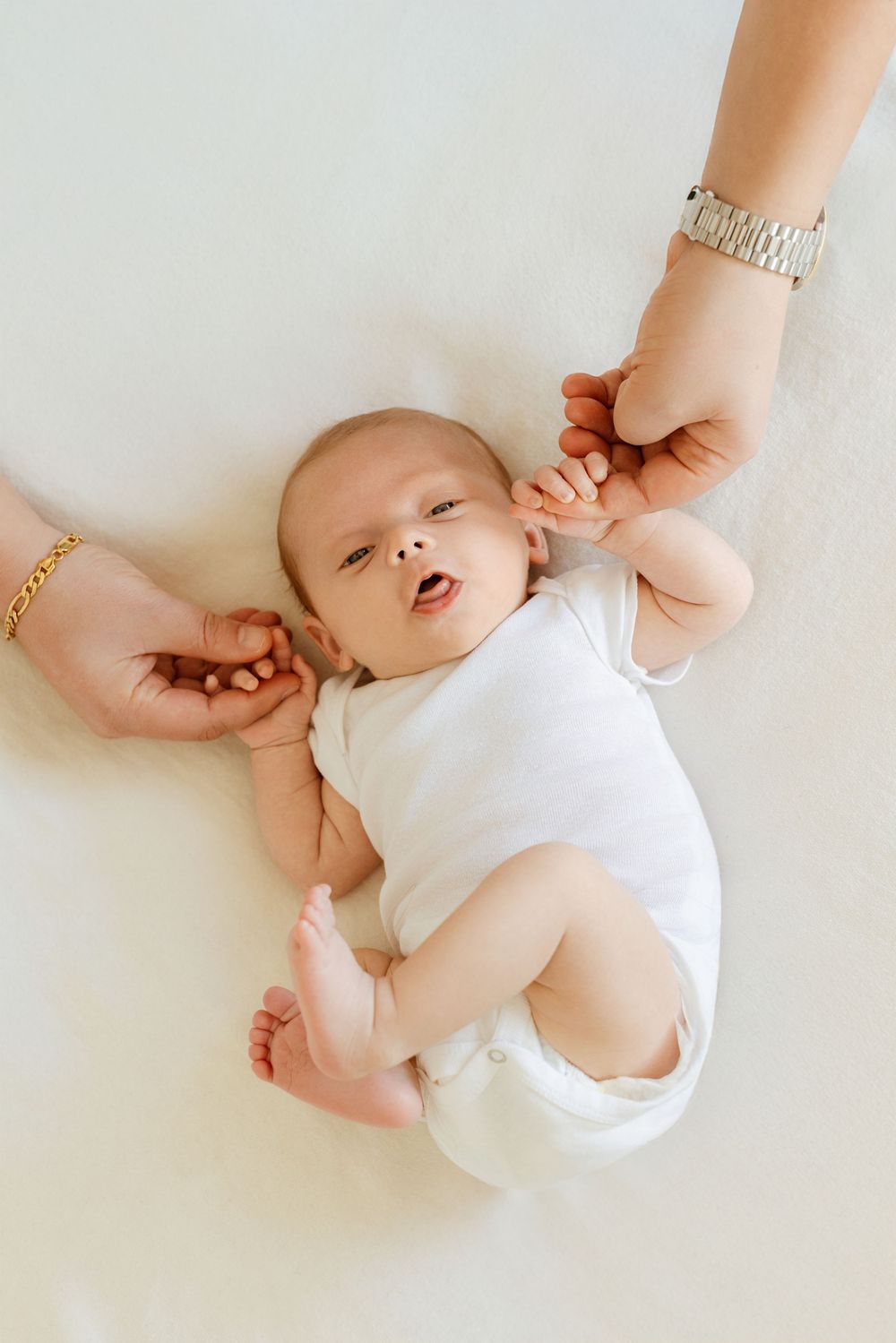 older newborn photography Edmonton at home