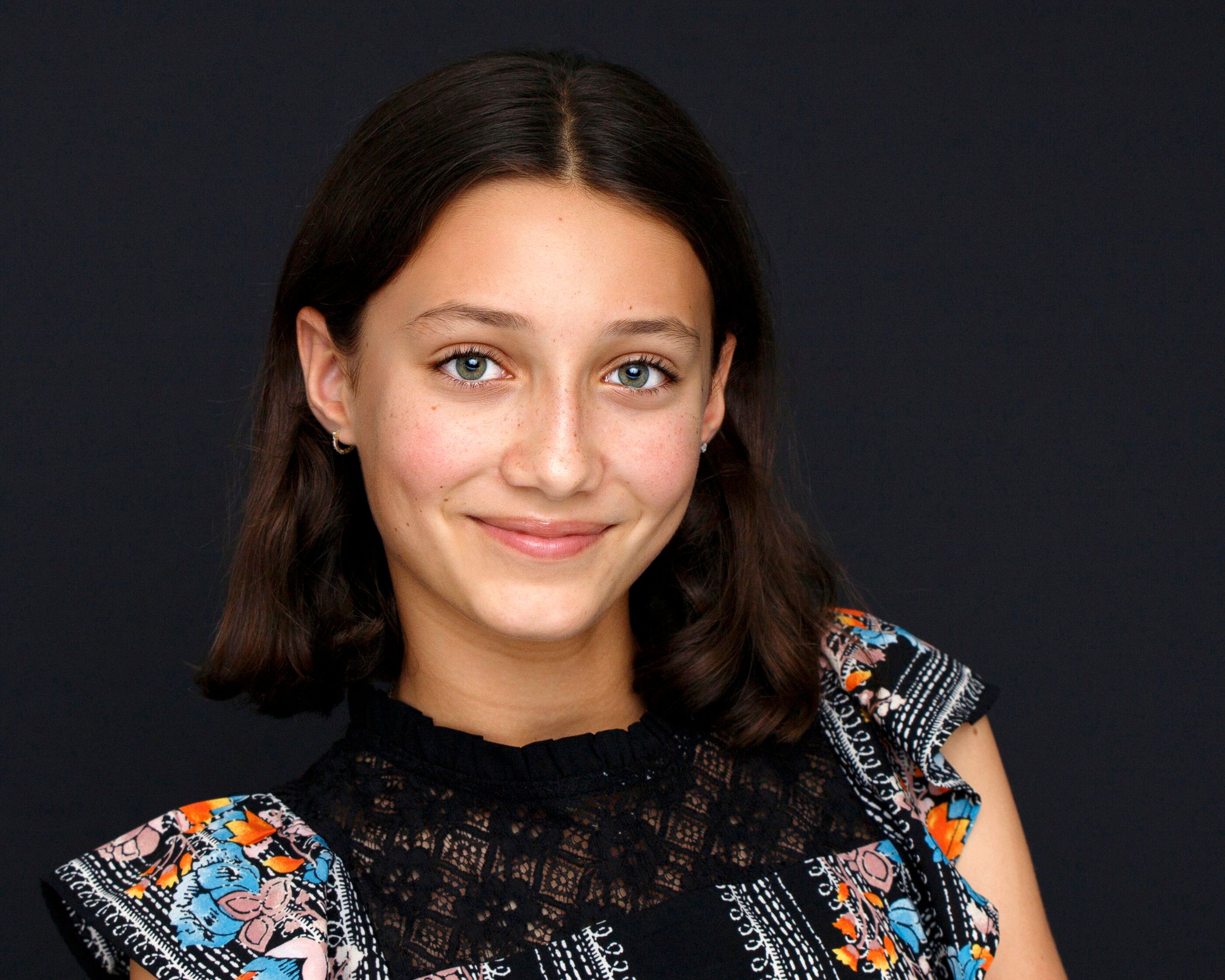 Bergen County Best Headshot Photographer - Modeling Headshot of teen girl