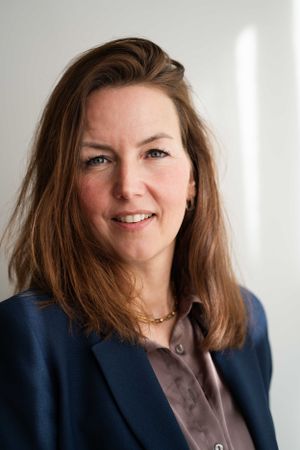 Zakelijk portret vrouw.