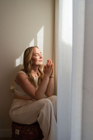 Portret vrouw, creatief portret, zakelijk portret, branding fotografie. Groningen en omgeving.