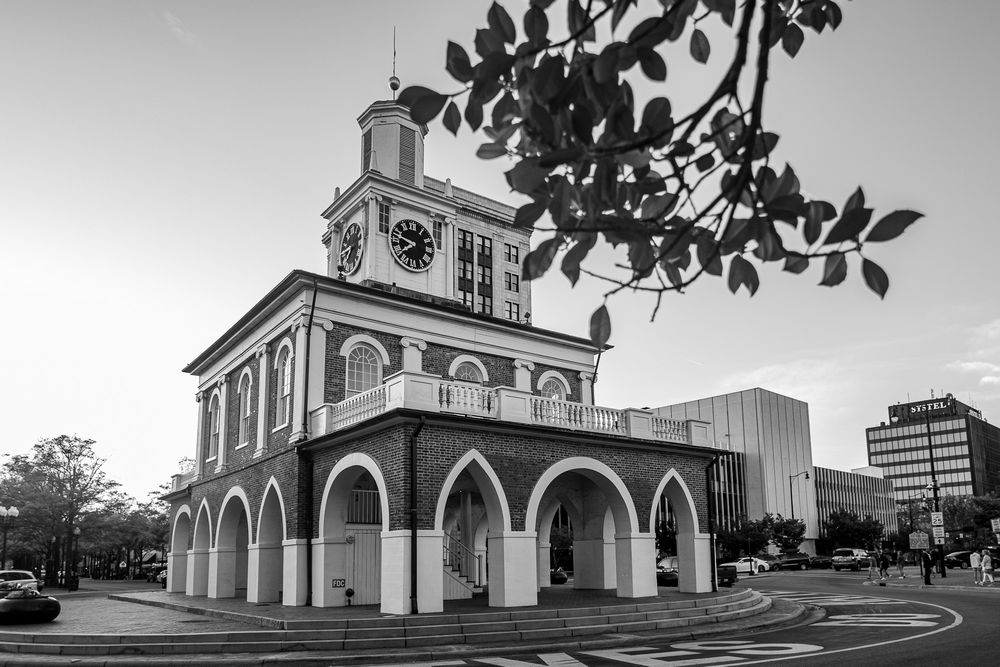 Fayetteville Photographer, Fayetteville Photography, black and white Market House in Fayetteville NC,