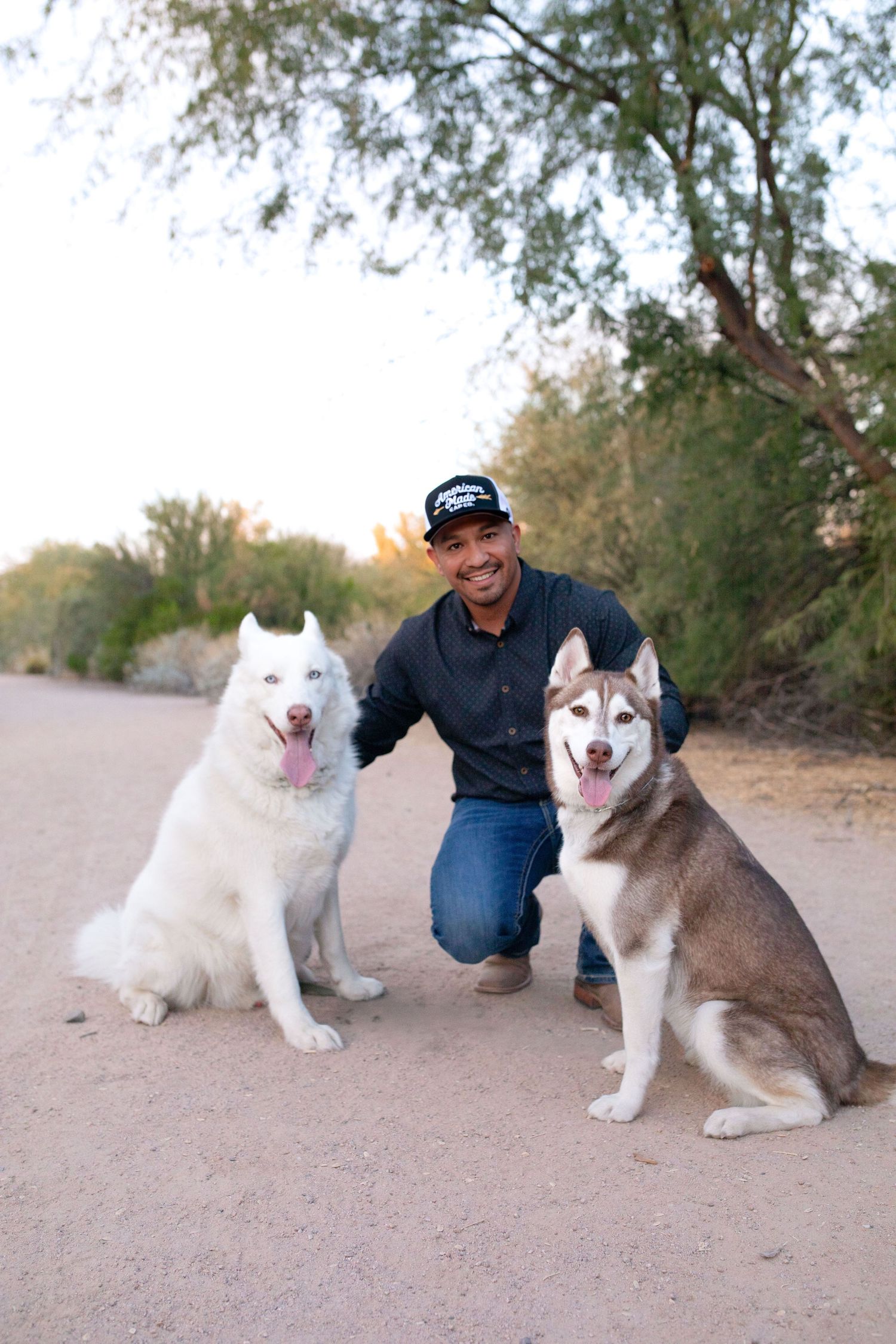 Sunset Family Photography at desert trail in Veterans Oasis Park