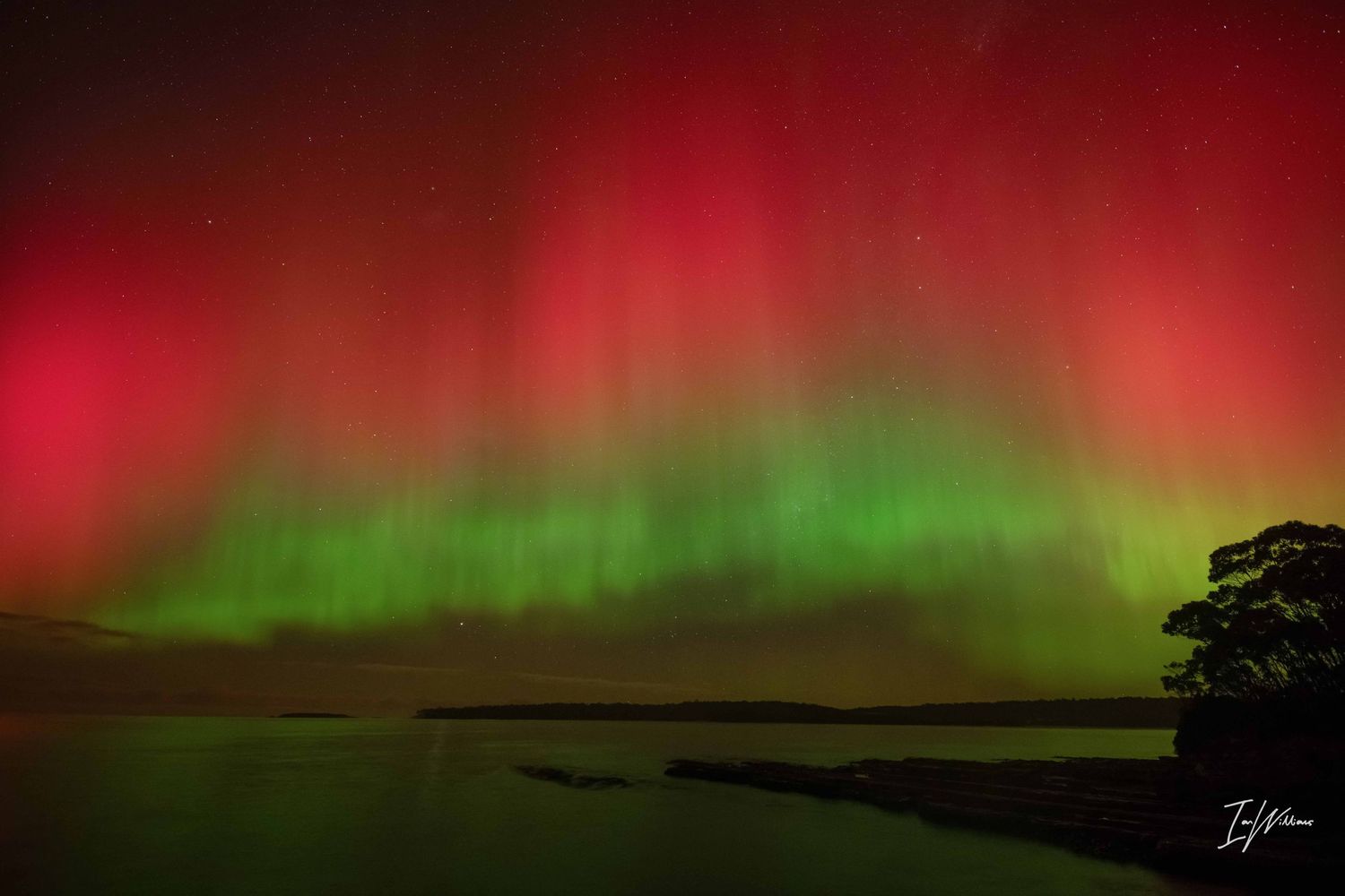 Aurora Australis, Tasmania, 11 May 2024
