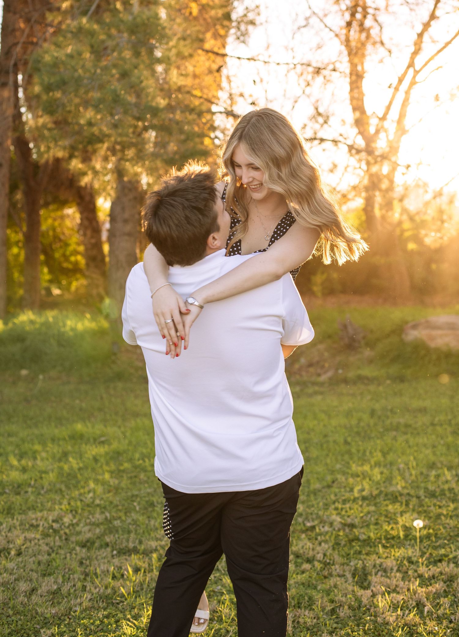 engaged couples in Arizona, phoenix engagement photographer, arizona couples photographer, gilbert couples photographer, mesa couples
