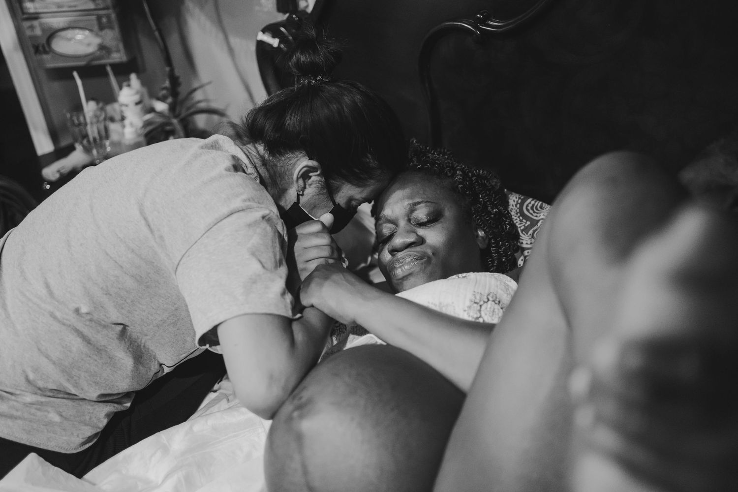 Home birth, birth doula, midwifery, orlando doula, water birth, newborn photography, maternity photography, birth photography, lactation