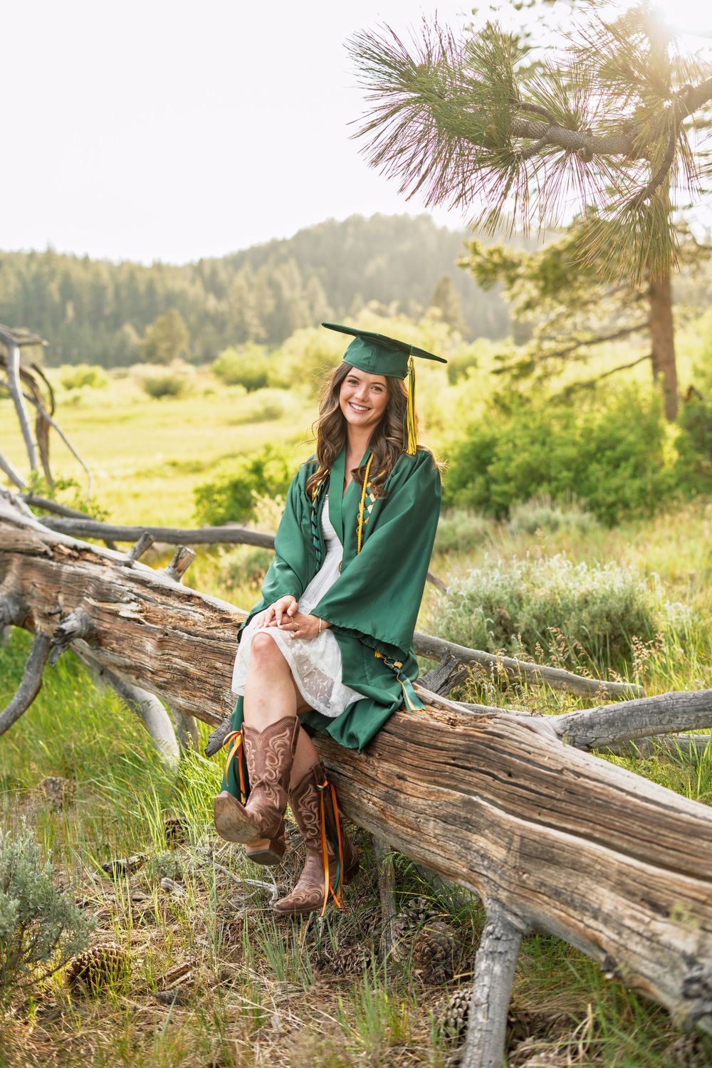 Reno/Tahoe Senior and Graduation Photographer