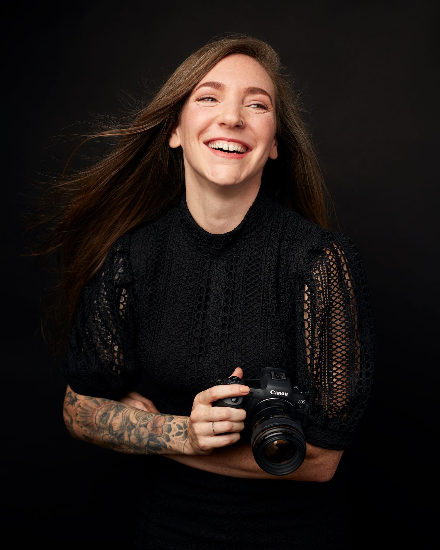 Portrait of Artist Leigh Schneider