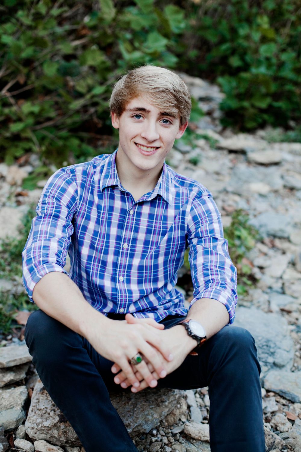 boy senior portrait louisville ky laura chism photography