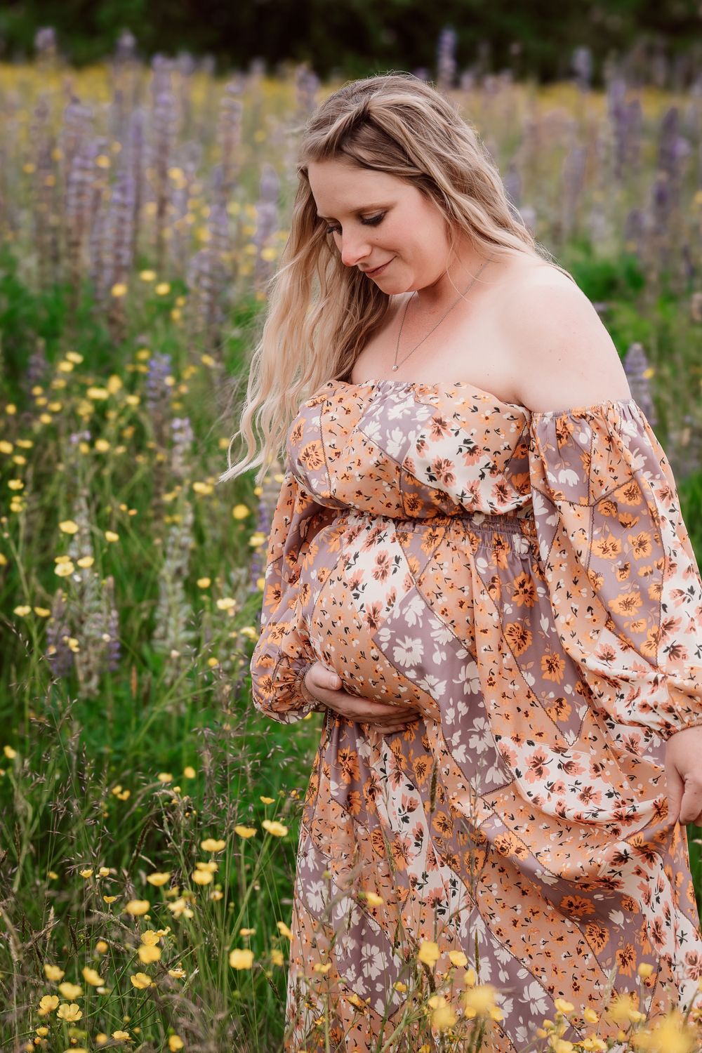 Charlotte Ann Photography - Maternity Portrait Photography. Pacific Northwest Photographer. Forks, Washington Photographer.