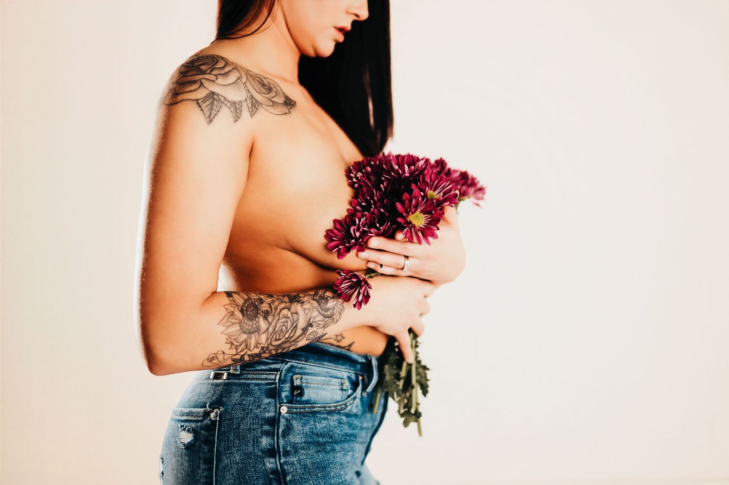 Boudoir. Serving Southeast Iowa, Northeast Missouri and surrounding areas with photography needs.