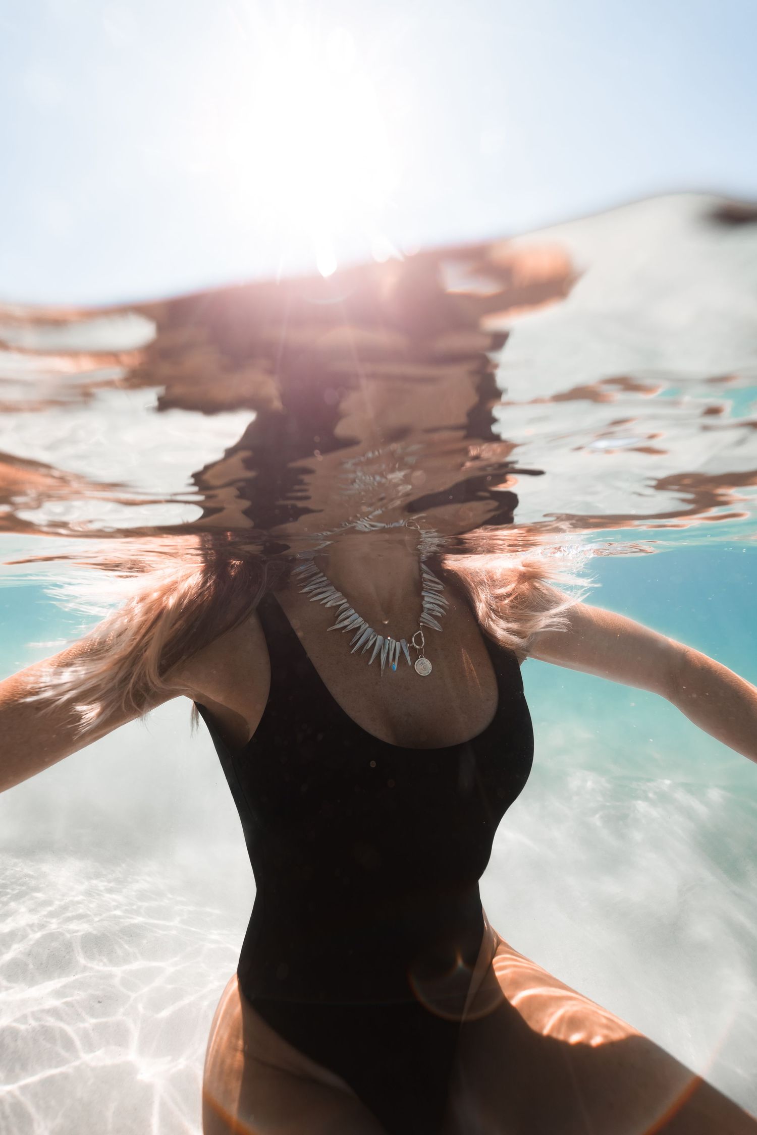 Under water, maternity, Sunshine Coast pregnancy, Sunshine Coast water photographer, Sunshine Coast maternity photographer, Sunshine Coast