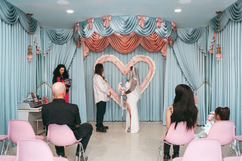 Sure Thing Too Chapel Elopement | Las Vegas Elopement Photographer & Super 8 Videographer