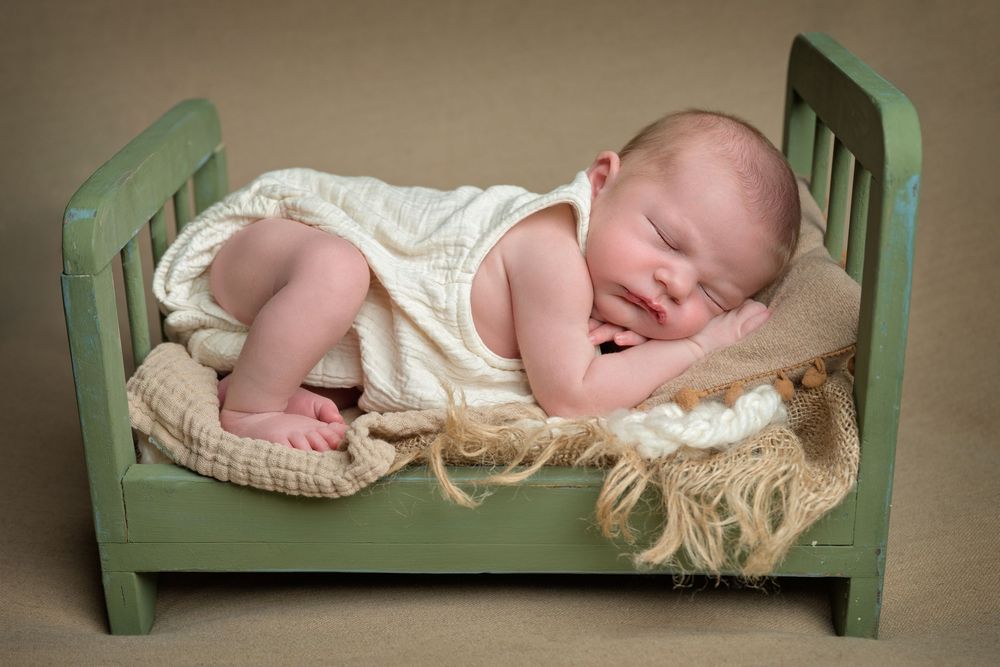 Mobiele studio newbornfotograaf halle; newbornfotograaf aan huis