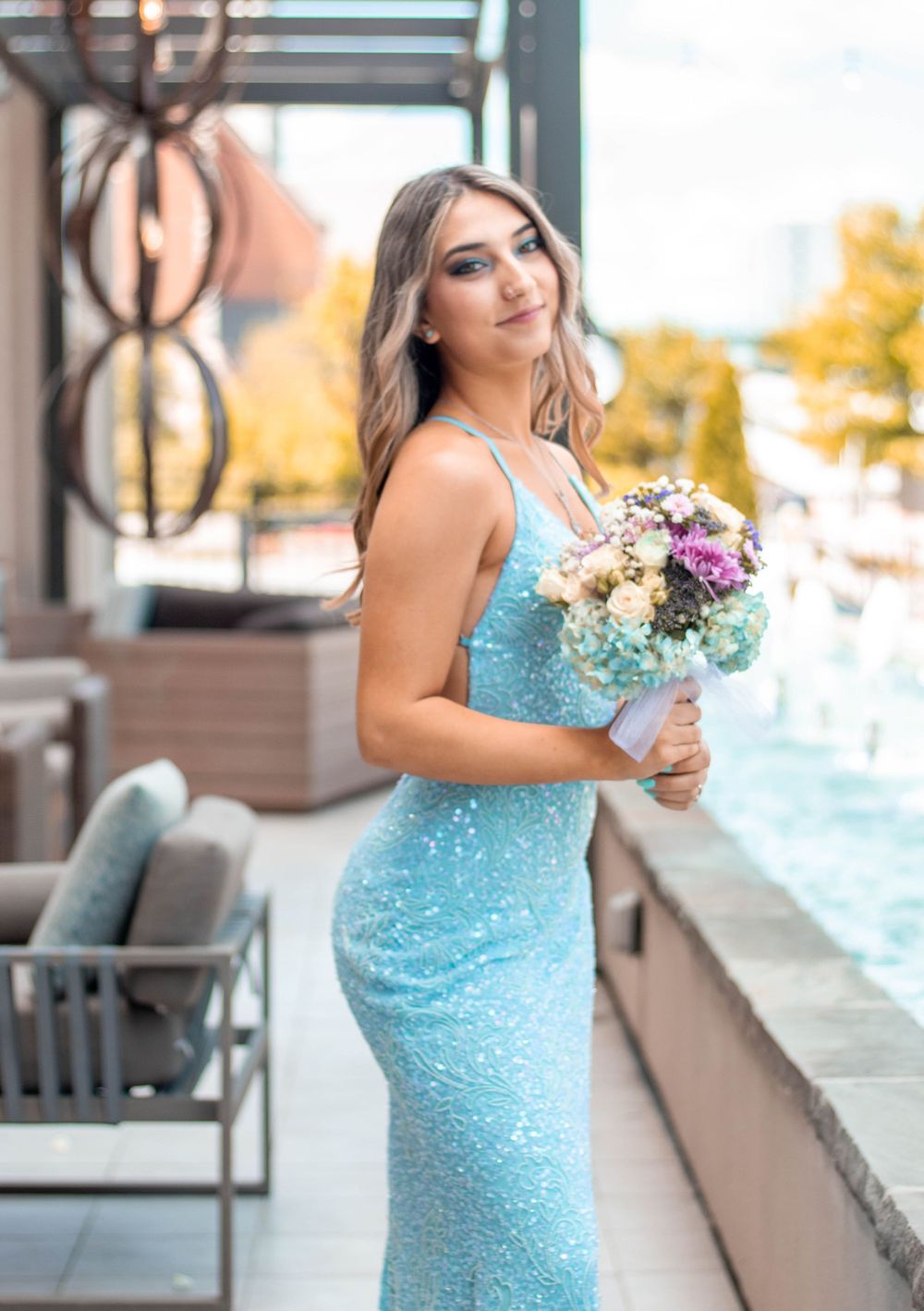 High school senior posing during a relaxed senior photo session in Chattanooga with Tay Portraits best photographer in chattanooga