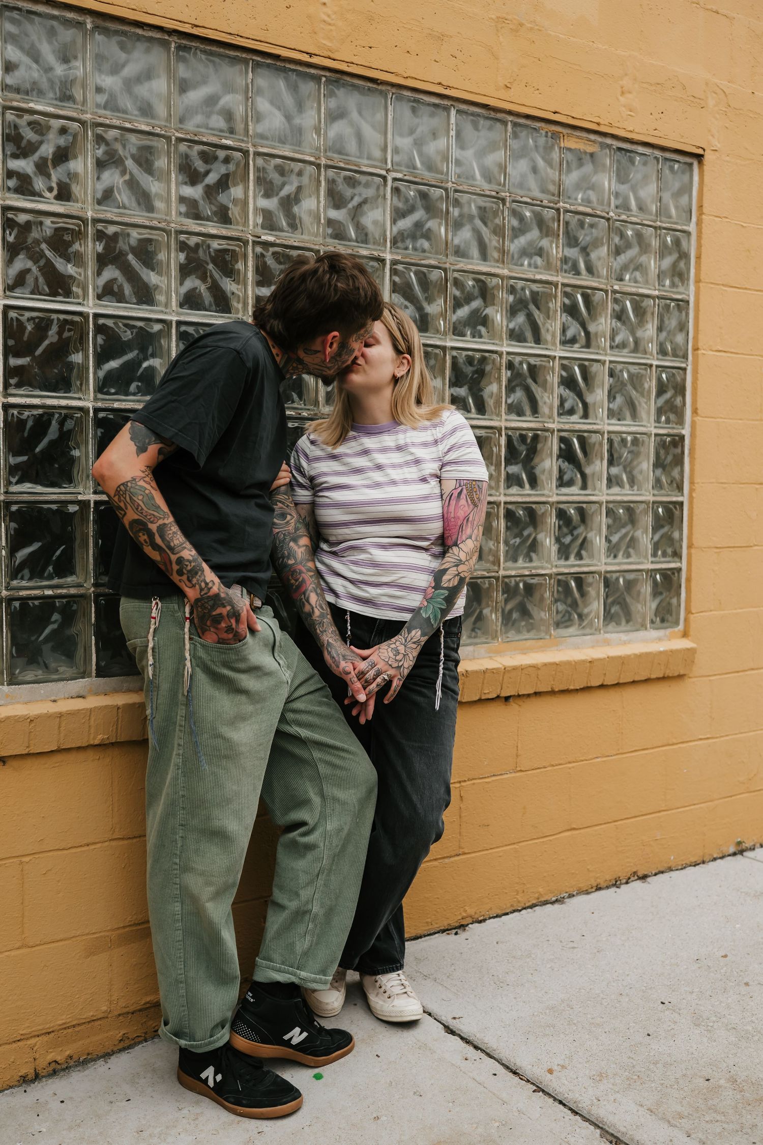 cincinnati urban couples photo shoot