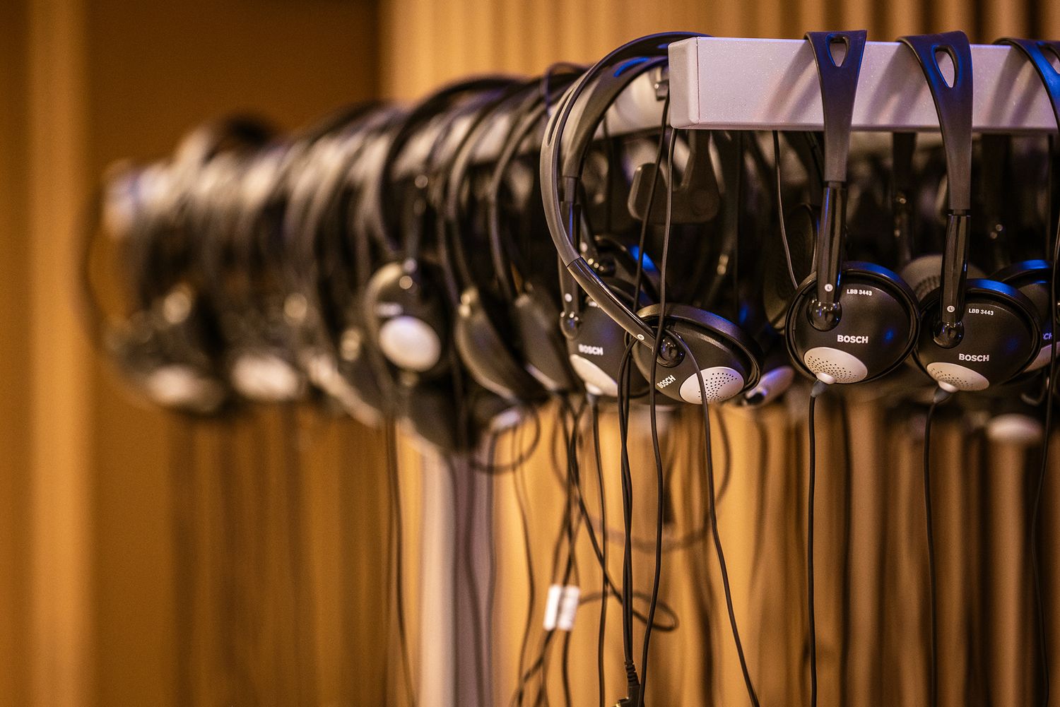 Vertaalheadsets voor gasten tijdens een internationaal bedrijfsevent van Fedustria