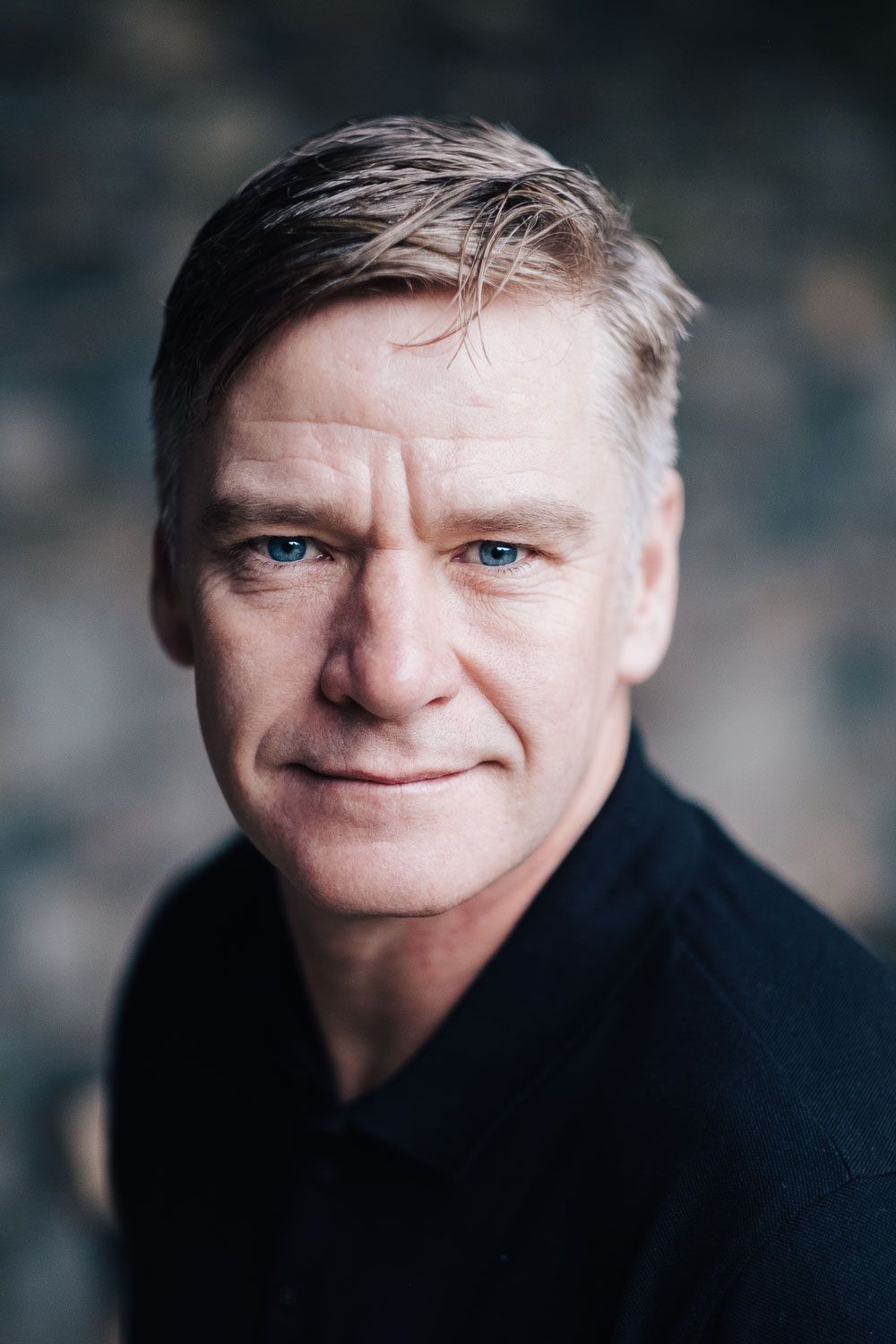 natural headshot photography