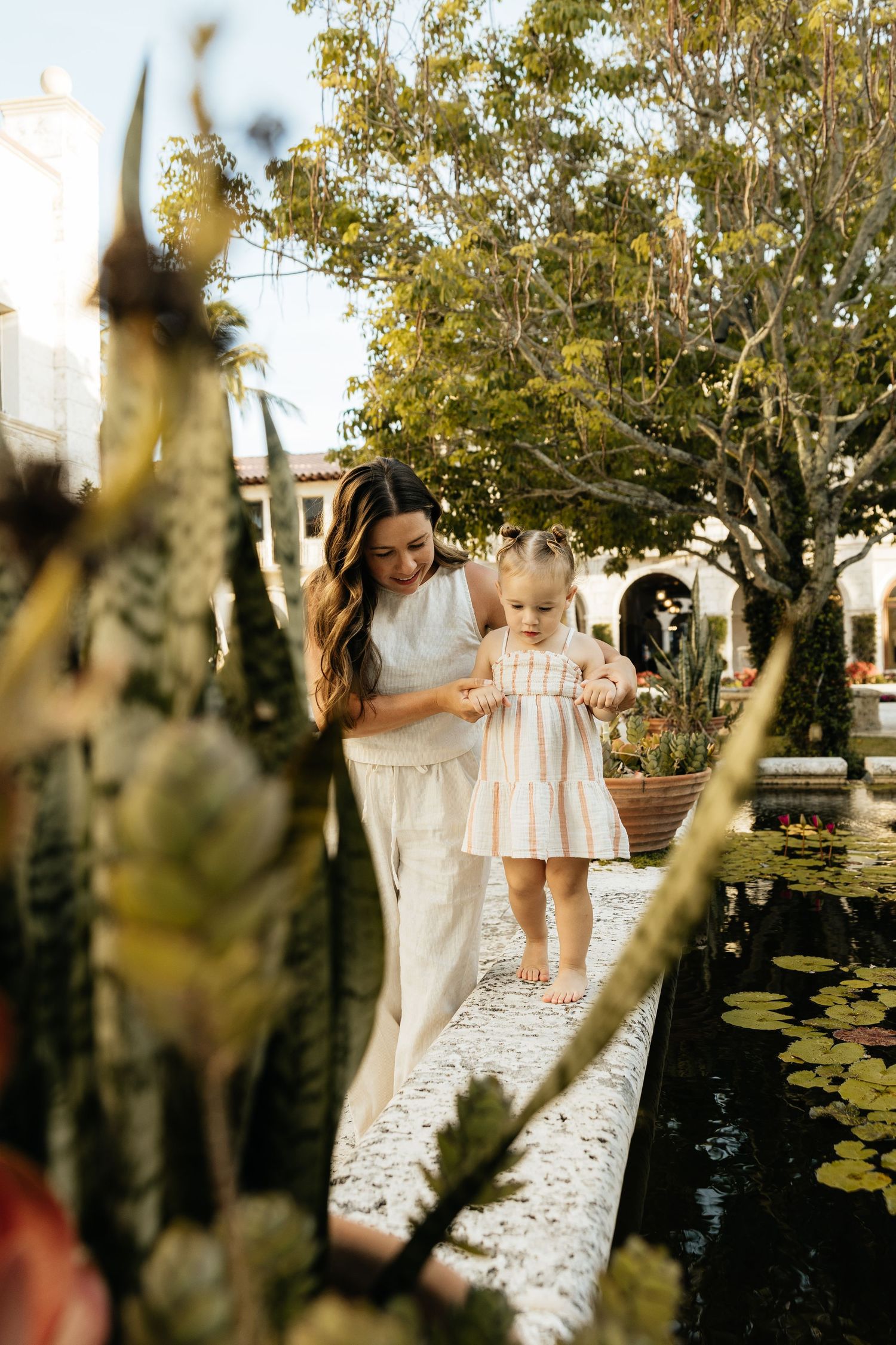Playful Jacksonville Beach family photos. Jacksonville Family Photographer, Jacksonville Family Photo Session - Lindsay McDow Photography