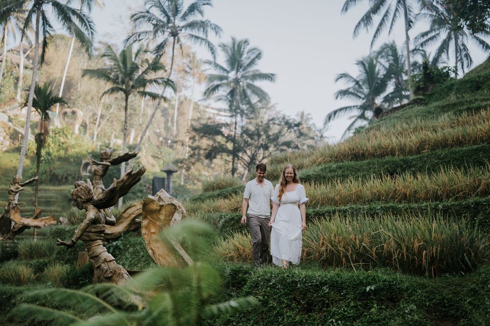 Romantic couple photoshoot at Alas Harum in Tegallalang, Bali.