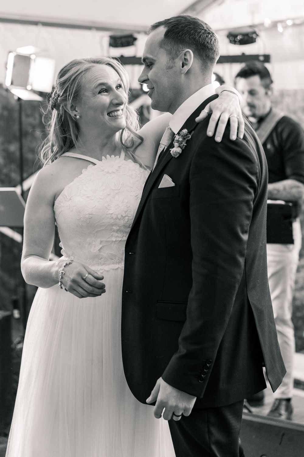 SPRING WEDDING IN NORFOLK AT BARN DRIFT | NORTH NORFOLK DRY HIRE WEDDING VENUE NORFOLK WEDDING PHOTOGRAPHY