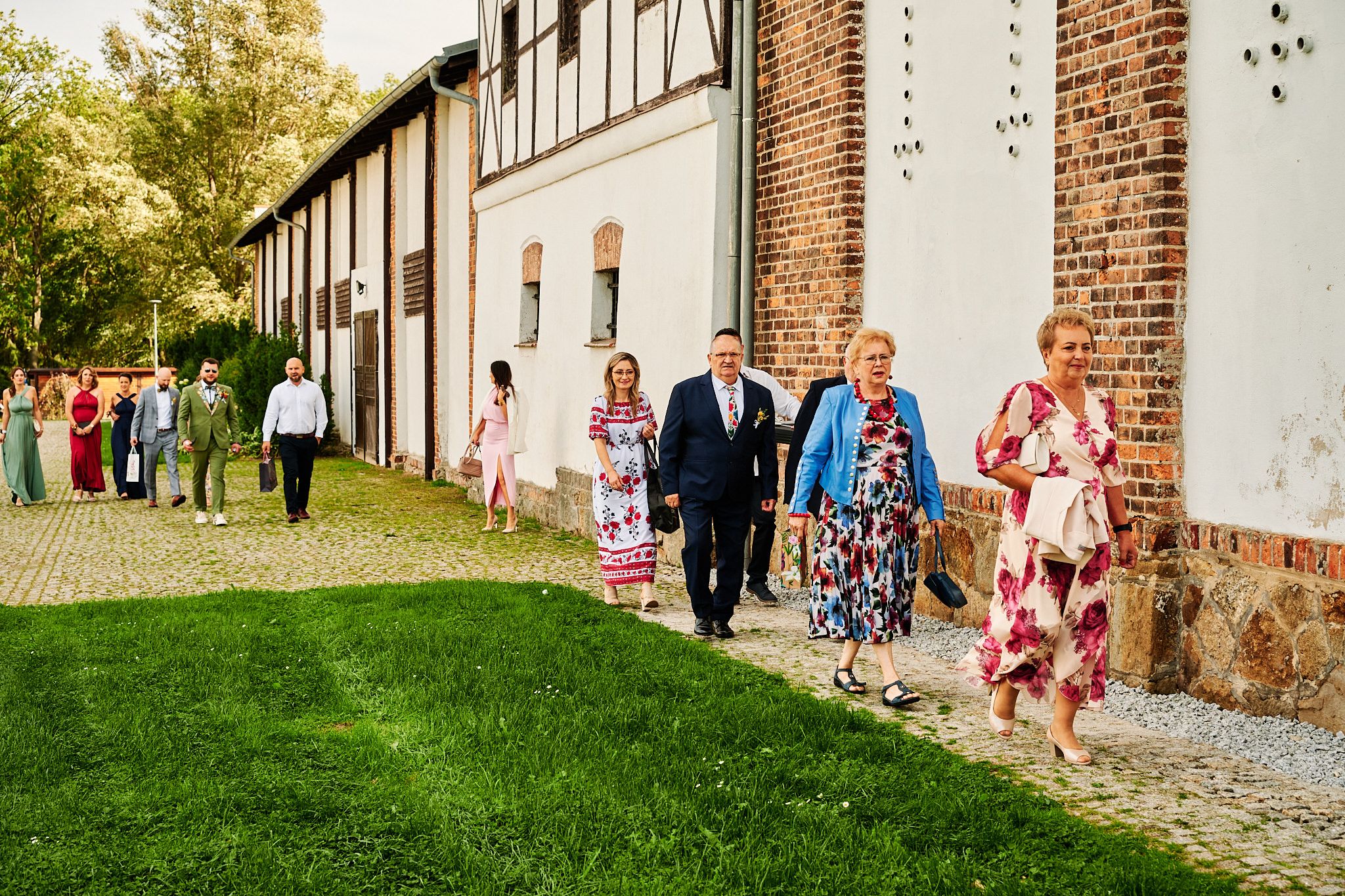 Przed ceremonią ślubną Dworzysko, Szczawno Zdrój.